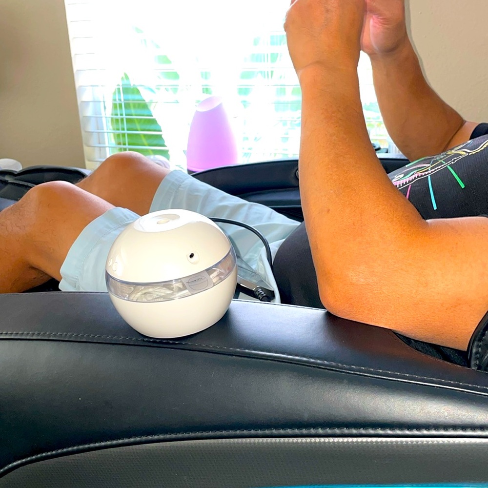 Electronics: Aromatherapy Does The Body Good! Brookstone Ultrosonic Diffuser